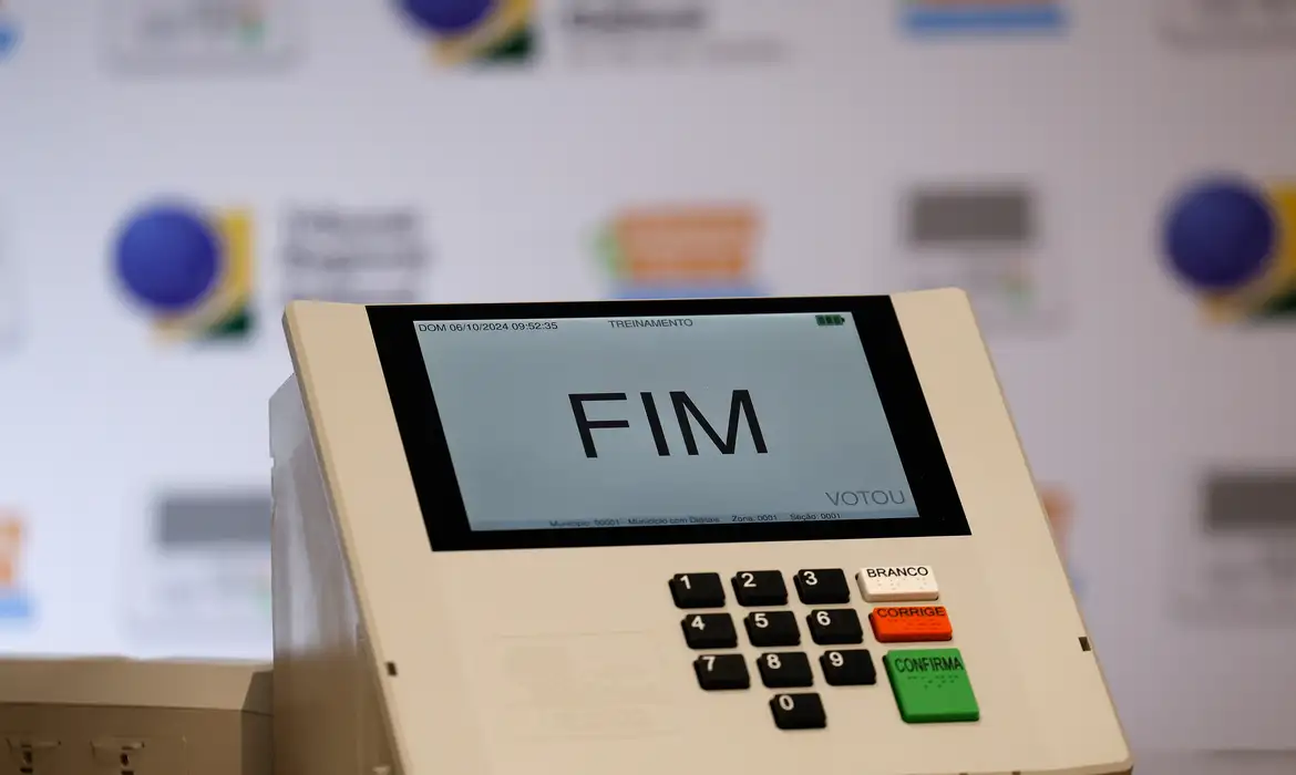 Eleitor tem até esta quinta-feira (20) para solicitar voto em trânsito