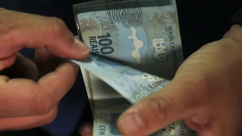 Desenrola Adimplentes começa a operar nesta terça-feira