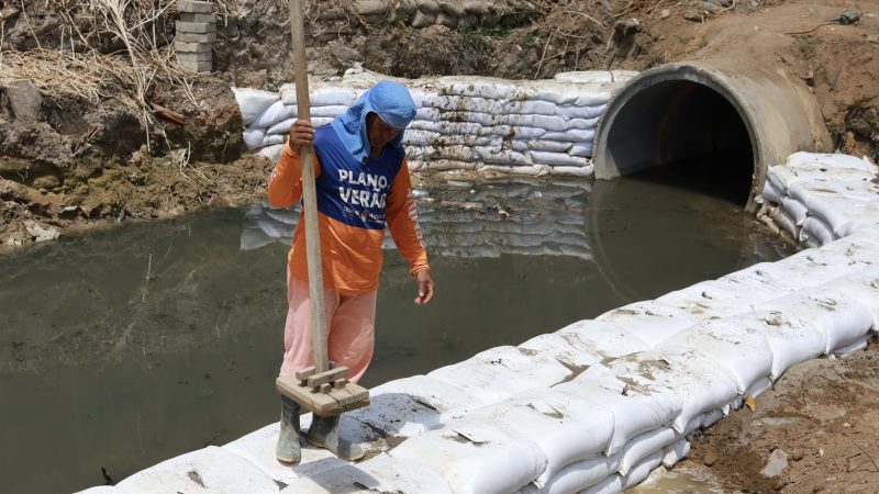 Prefeitura de Manaus executa contenção em rip-rap para reforçar margem de igarapé no Alvorada