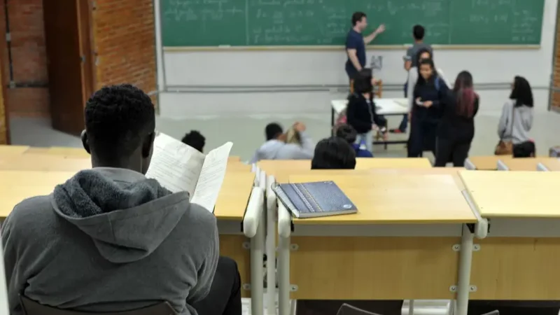 Fies começa a convocar nesta sexta estudantes em lista de espera