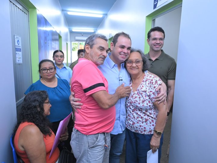 Governador Roberto Cidade acompanha ações de saúde voltadas a crianças e idosos neste sábado