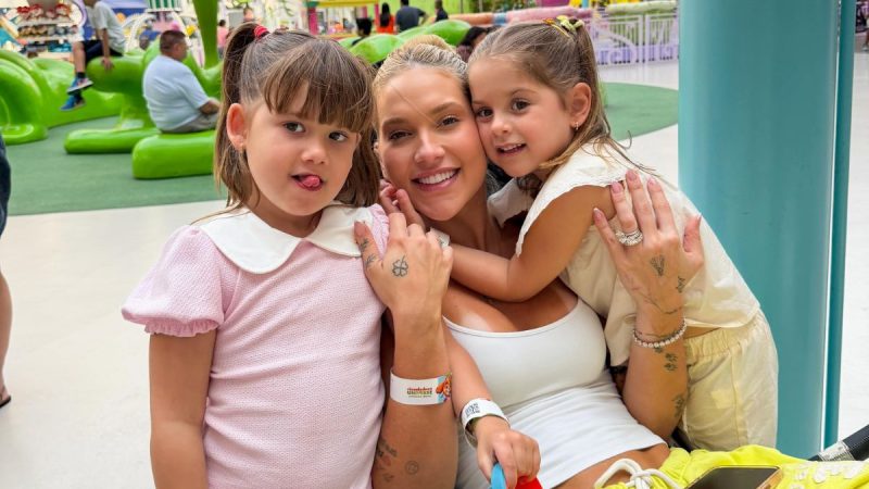 Virginia Fonseca atualiza estado de saúde das filhas após cirurgia