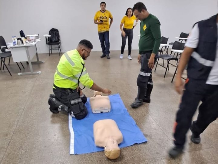 Equipes do Samu capacitam servidores do IMMU em noções de primeiros socorros