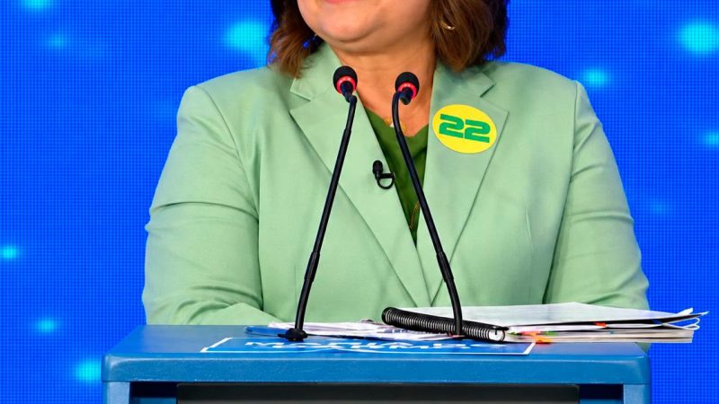 No debate da TV A Crítica, Professora Maria garante ‘virada de chave’ na educação e ensino técnico para garantir primeiro emprego aos jovens