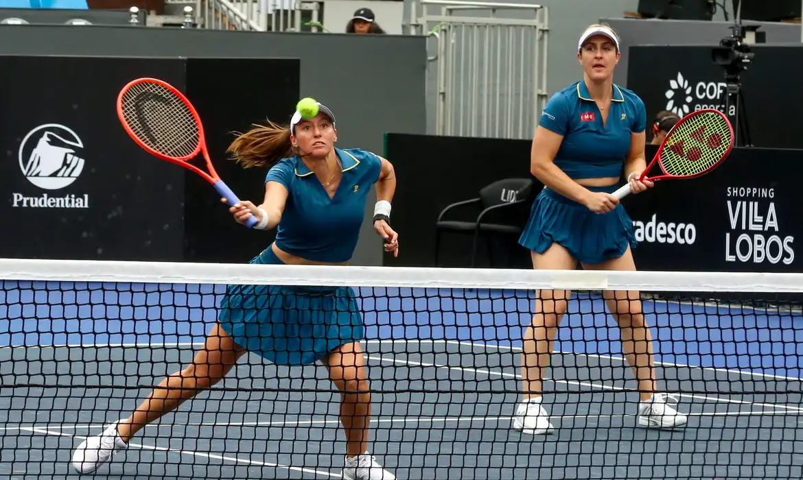 Naná e Victória caem, mas Luisa Stefani vai às semifinais do SP Open