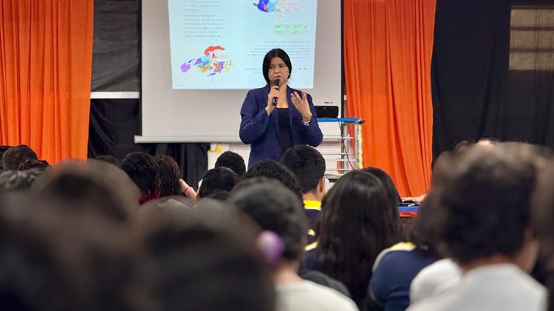 Estudantes da zona Norte de Manaus recebem orientações sobre direitos do consumidor