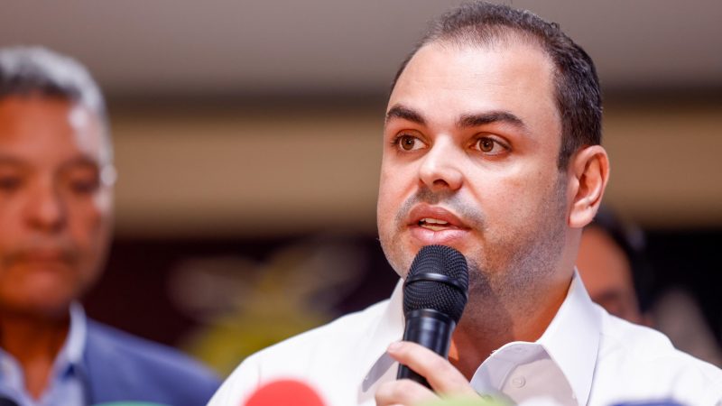 Roberto Cidade promete “virar a chave” do governo e cortar contratos a partir de 2027