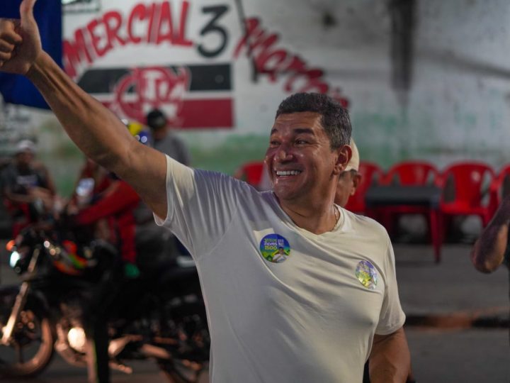 “Aqui, é o quarto maior núcleo urbano irregular do país. Então, a nossa luta tem que ser contínua: levar a regularização fundiária para o povo”, afirmou Jesus