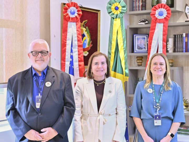 Yara Amazônia Lins recebe secretário da Sead-AM em visita institucional