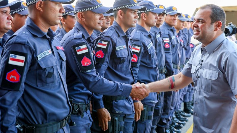 Governador Roberto Cidade acompanha incorporação de 502 novos soldados ao efetivo da Polícia Militar