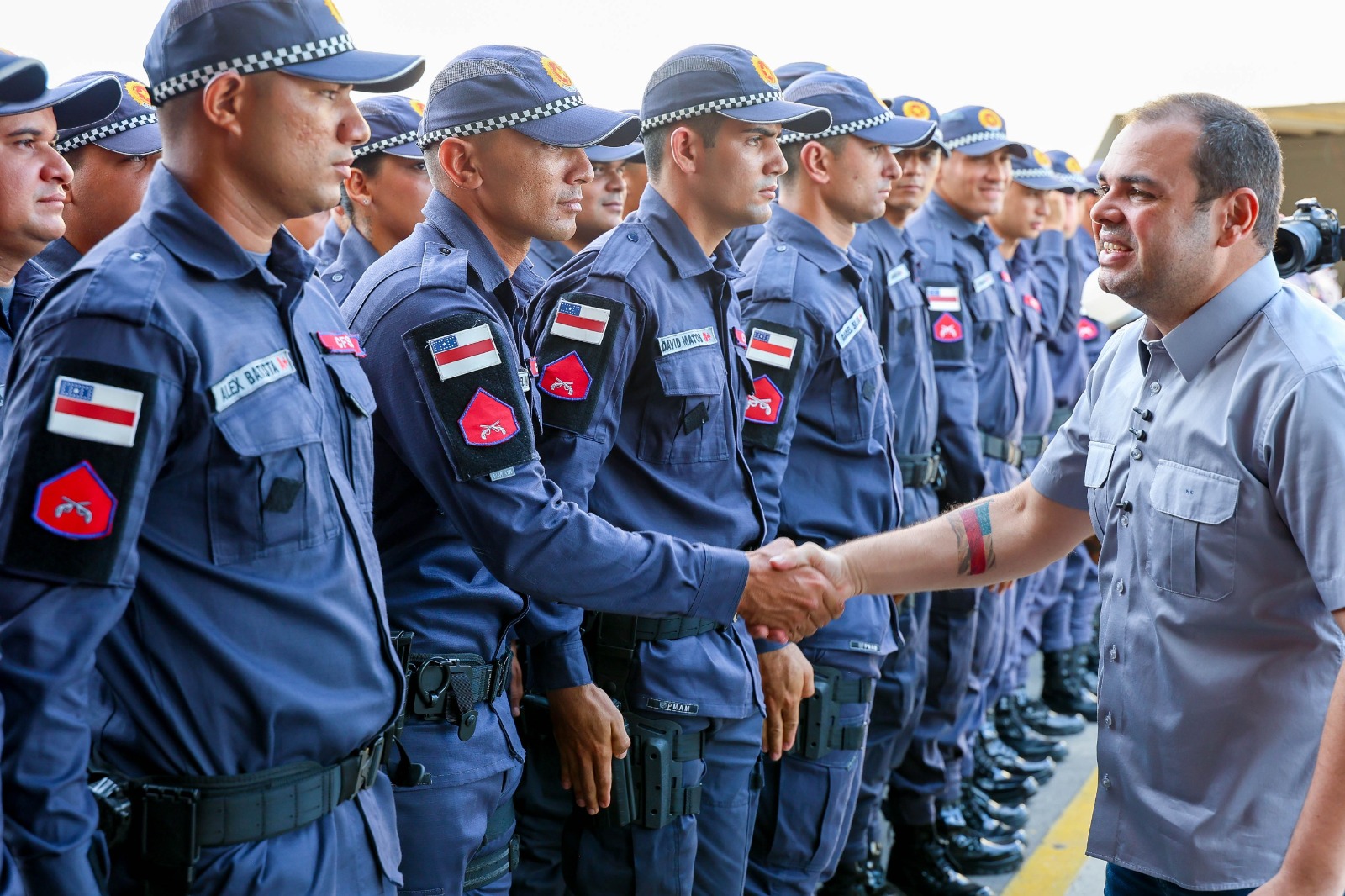 Governador Roberto Cidade acompanha incorporação de 502 novos soldados ao efetivo da Polícia Militar