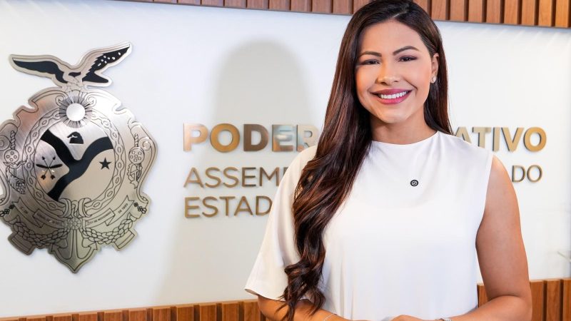 Brena Dianná cobra ampliação do Crédito Rosa e defende autonomia financeira como escudo de proteção para as mulheres no AM