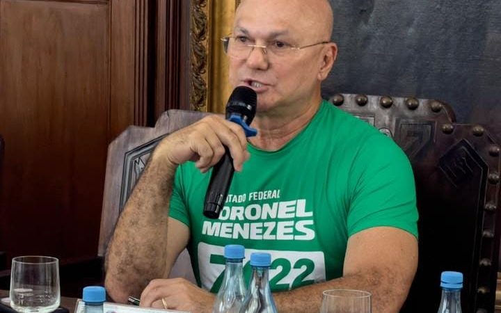 Coronel Menezes assume compromisso com o comércio do Amazonas
