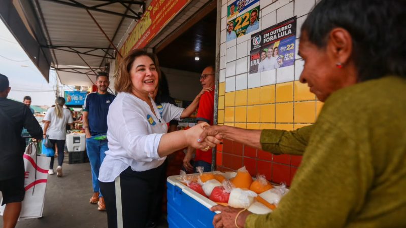 Professora Maria garante parceria com feirantes e produtores rurais amazonenses