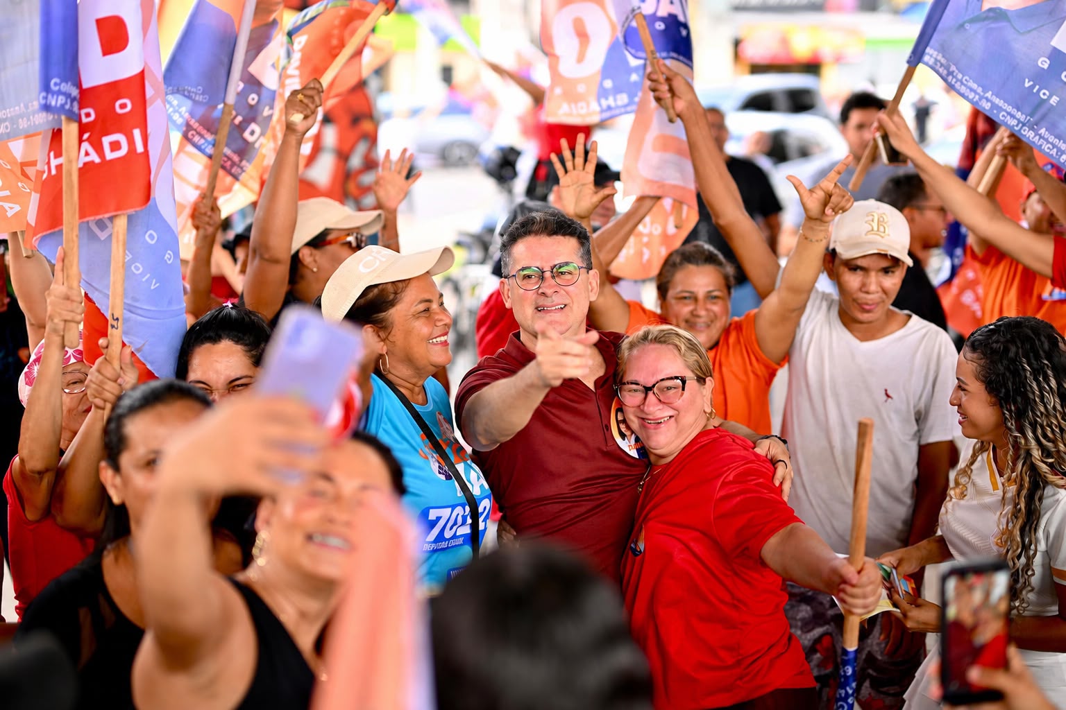 David empata na liderança rumo ao 2º turno das eleições para o Governo do Amazonas