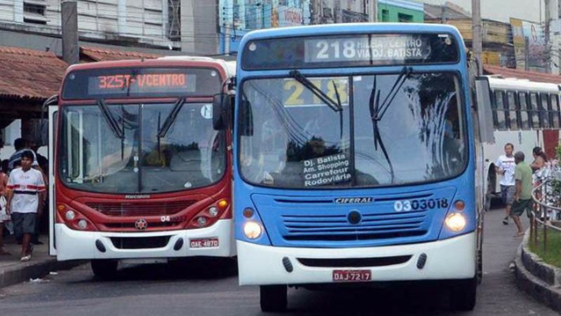 Comissão aprova proposta sobre desembarque fora do ponto de ônibus durante a noite