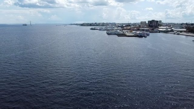 Rio Negro baixa quase 1 metro em Manaus durante última semana