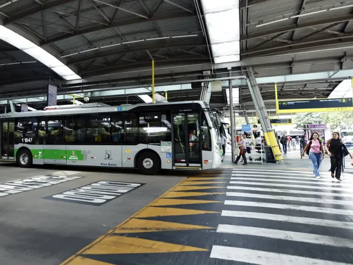 Operação combate infiltração do PCC no transporte público em São Paulo
