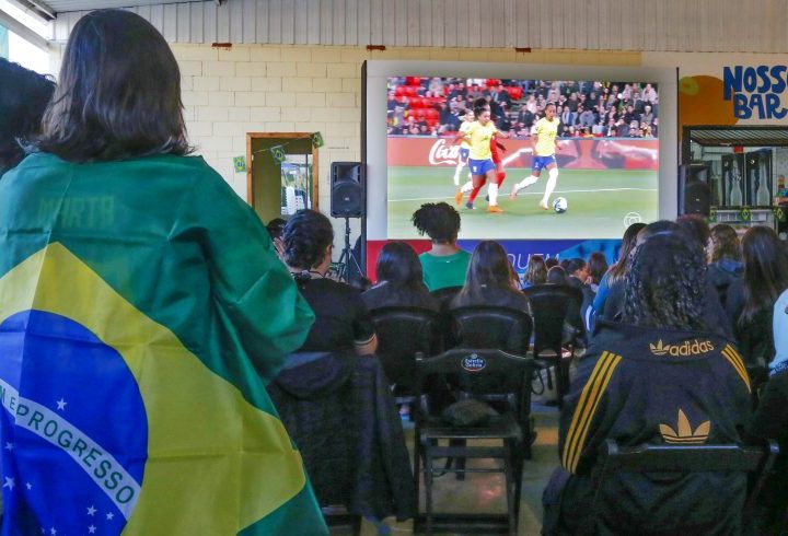 Projeto proíbe narradores e comentaristas de divulgar cotações de apostas em transmissões esportivas