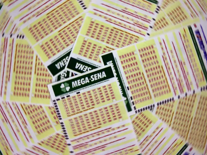 Mega-Sena acumula para R$ 102 milhões; confira os números sorteados