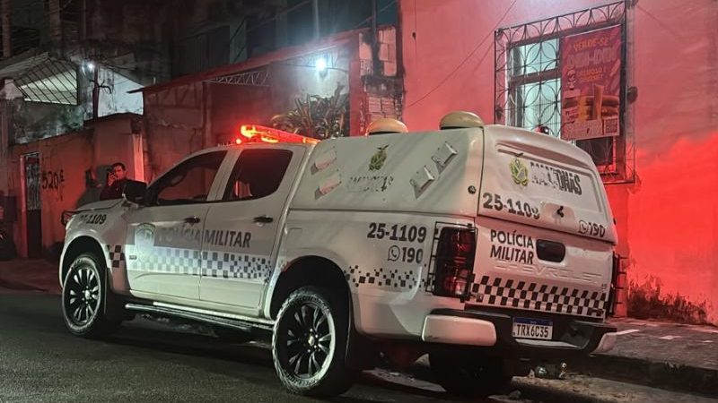 Criminosos invadem casa e matam jovem de 18 anos a tiros