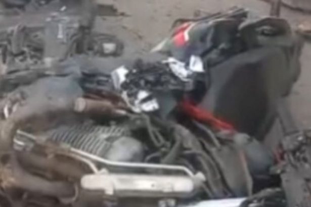 Motociclista morre ao empinar moto e bater em caminhonete
