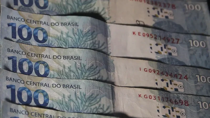 Contas públicas têm déficit de R$ 10 bilhões em agosto
