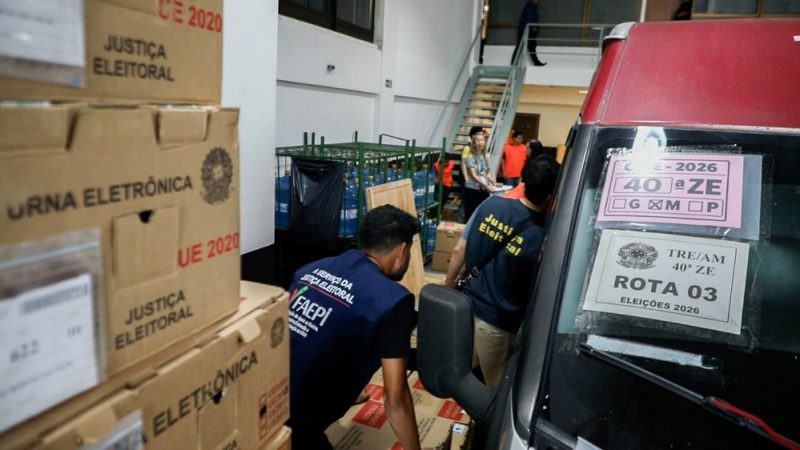 Mais de 4 mil urnas começam a ser distribuídas pelo TRE-AM para o segundo turno na capital