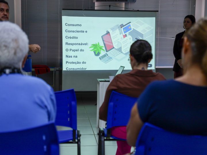 Prefeitura promove palestra educativa sobre golpes financeiros e combate ao superendividamento a aposentados e pensionistas