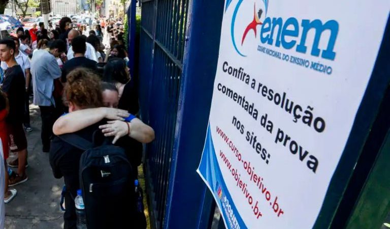 Enem vai avaliar desempenho de alunos na educação básica