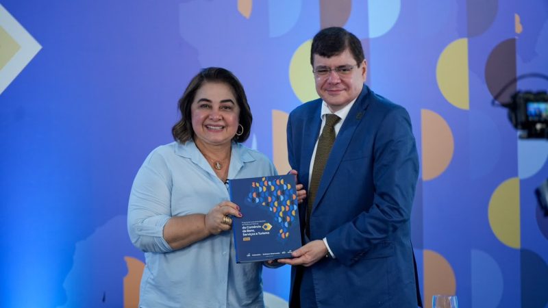 Professora Maria apresenta a empresários plano para destravar comércio e serviços no Amazonas