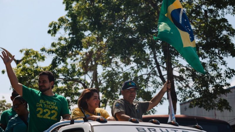Motocarreata da Vitória: Professora Maria e Capitão Alberto Neto agitam Manaus de Norte a Sul em última ação de rua