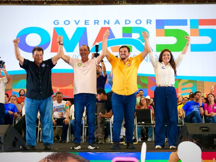Omar reúne apoio dos 62 prefeitos do Amazonas e defende união para governar o Estado