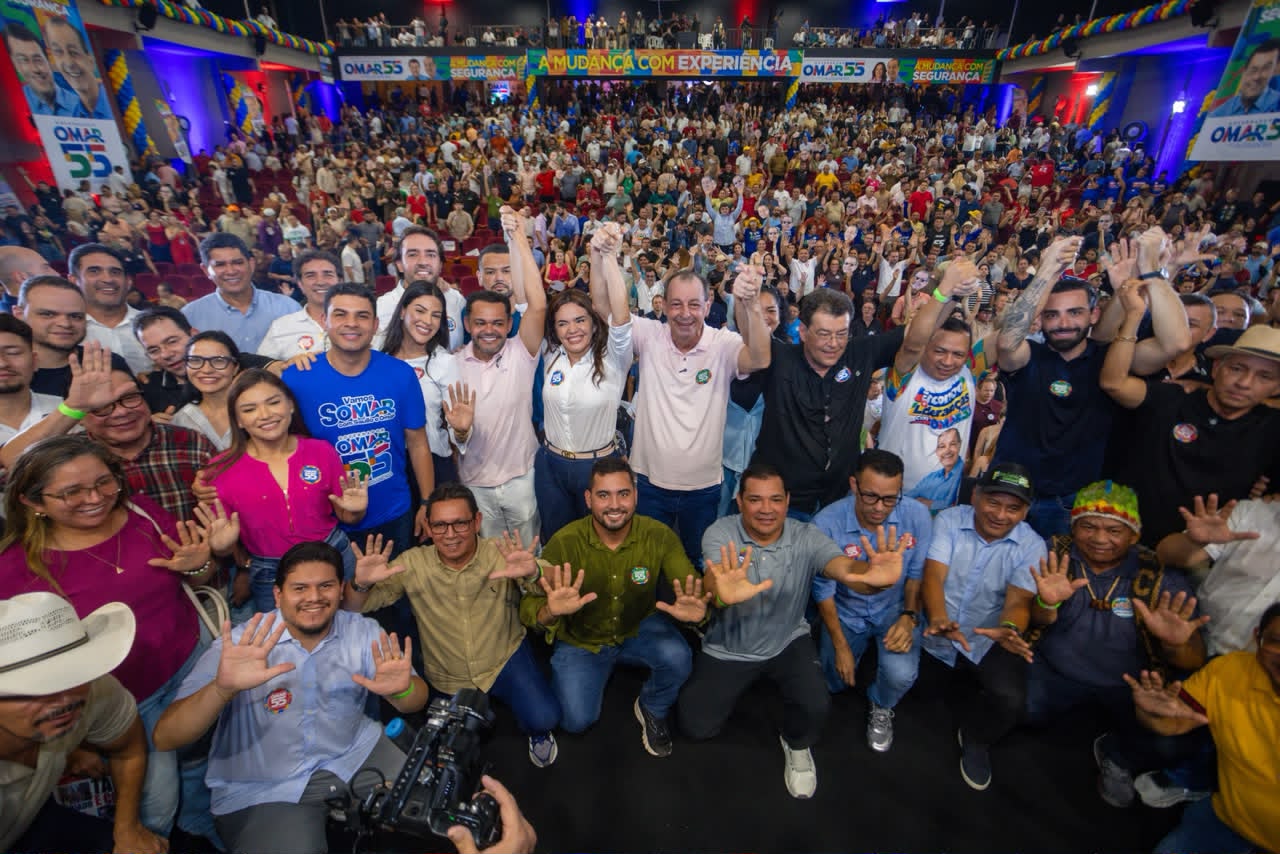 PoderData: Omar Aziz tem 56% dos votos válidos e abre 12 pontos de vantagem sobre adversária