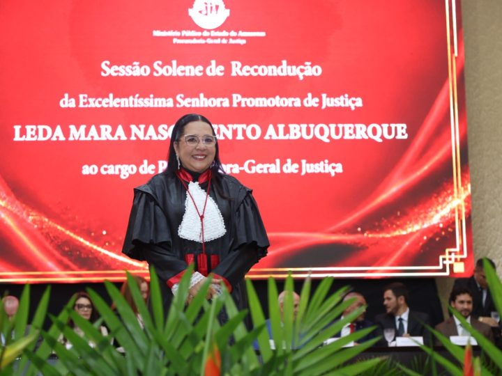 Leda Mara toma posse como PGJ e comandará Ministério Público do Amazonas até 2028