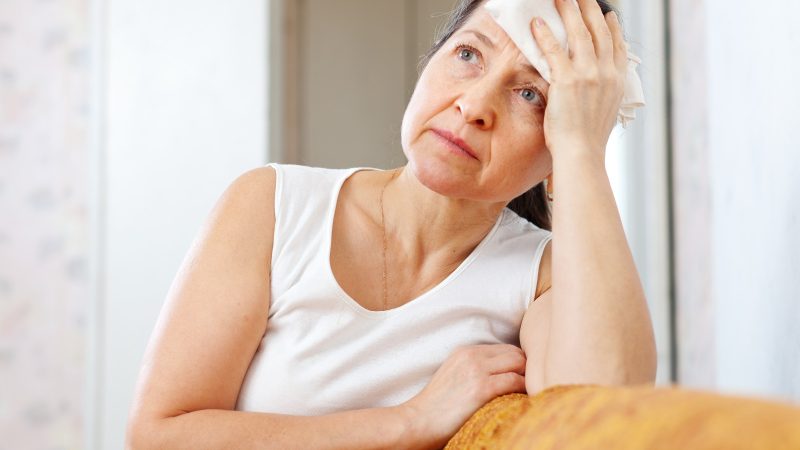 Menopausa: cuidados para o bem-estar vão além dos medicamentos