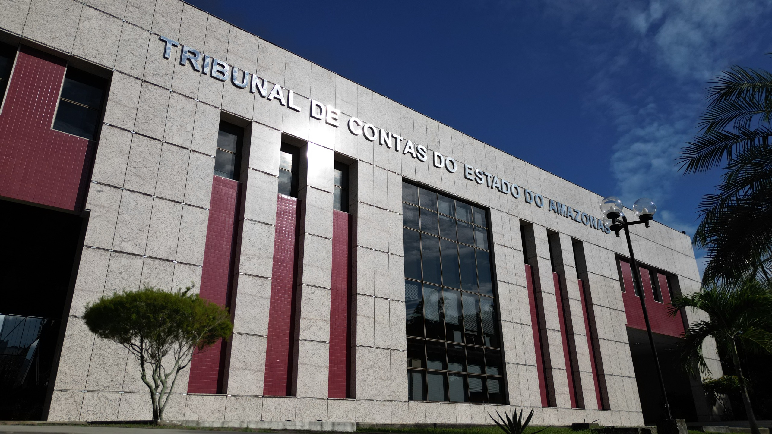 Distâncias e logística: TCE-AM e TCU discutem custos de obras públicas na Amazônia