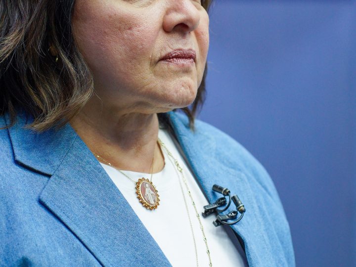 PROFESSORA MARIA APRESENTA PROPOSTA DE CONSTRUIR SEIS HOSPITAIS REGIONAIS NO AMAZONAS