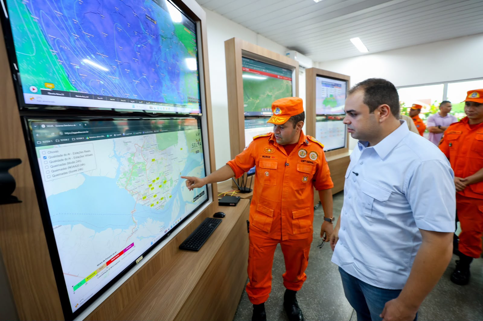 Bombeiros intensificam combate a incêndios após aumento de 540% nas ocorrências no Amazonas