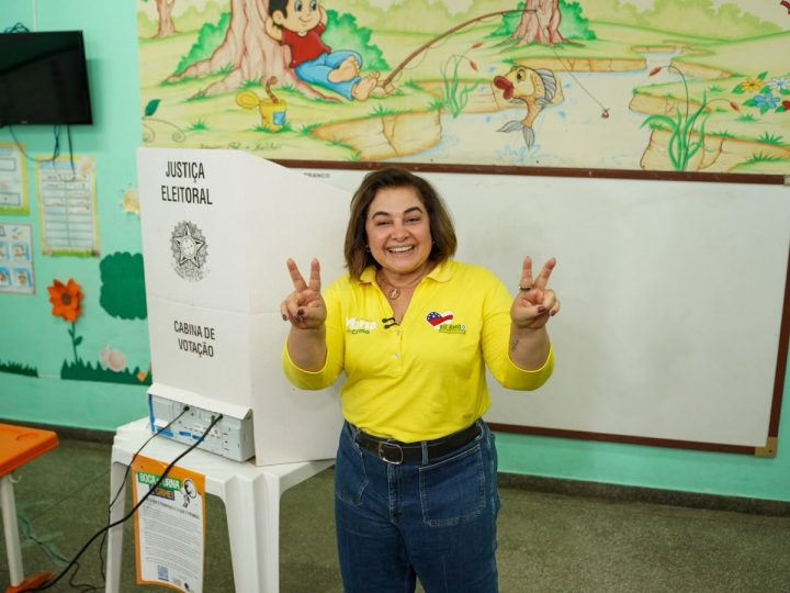 Quando o povo quer, ninguém segura’, diz Professora Maria ao votar no segundo turno