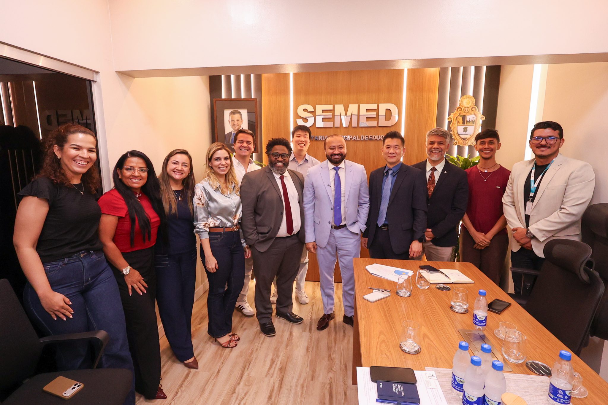 Prefeitura e Consulado Coreano alinham ampliação do ensino de idioma em escolas de Manaus