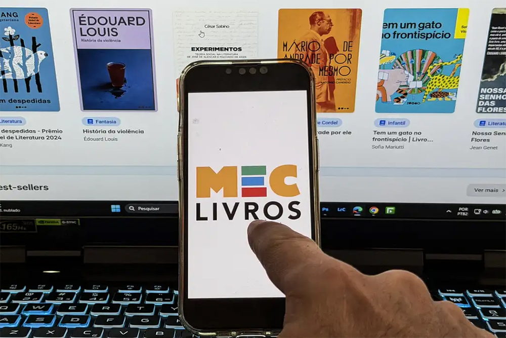 MEC Livros ultrapassa marca de 1 milhão de empréstimos e amplia acervo