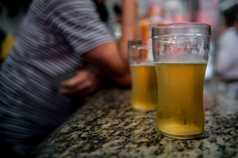 Justiça libera consumo de bebida alcóolica em Manaus no 2º turno