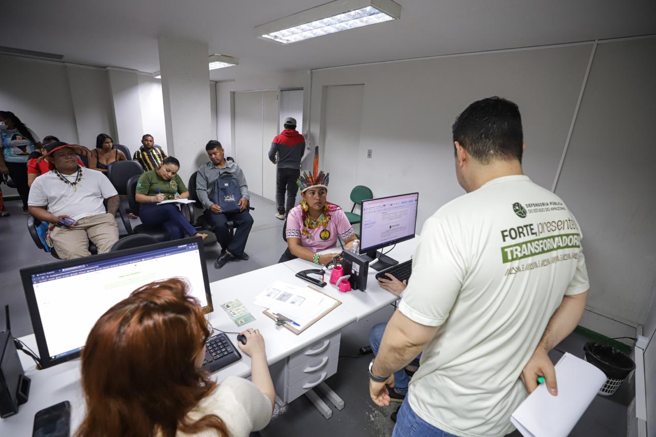 Defensoria cobra soluções de moradia para desabrigados após reintegração em Manaus