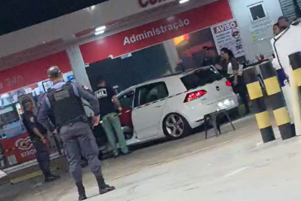 Dois jovens de 19 e 20 anos são mortos a tiros em posto de combustível em Manaus