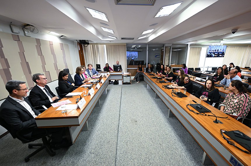 CDH faz na segunda último debate de ciclo sobre violência contra criança