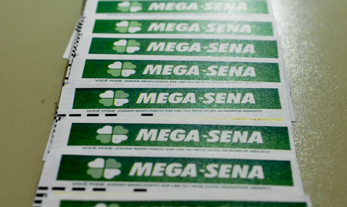 Mega-Sena acumula para R$ 100 milhões; confira os números sorteados