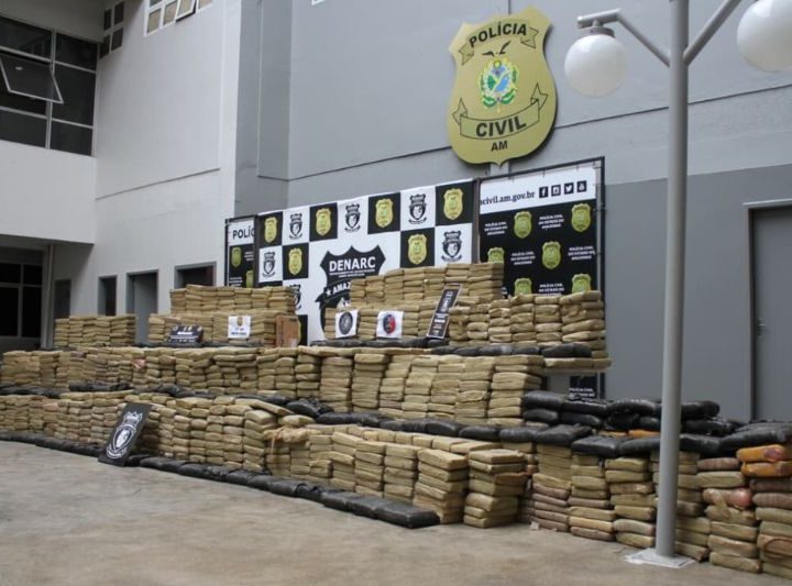 Polícia apreende 1,3 tonelada de droga no AM, mas não prende ninguém