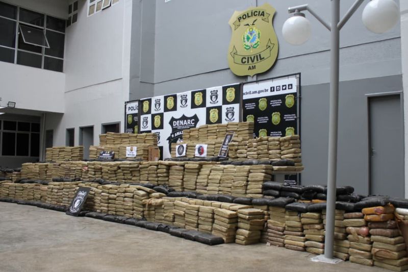 Polícia apreende 1,3 tonelada de droga no AM, mas não prende ninguém